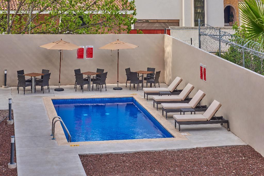 Extended Suites Queretaro Juriquilla Jurica Zewnętrze zdjęcie